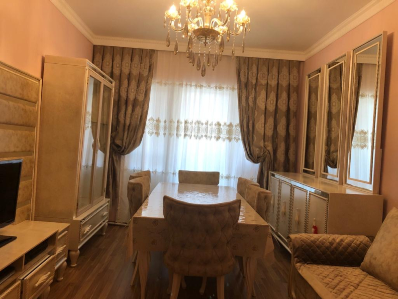 Satılır 3 otaqlı 63 m2 köhnə tikili Heydər Məscidi