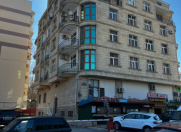 Satılır 3 otaqlı 100 m2 yeni tikili Nəsimi m.