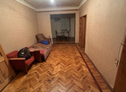 İcarəyə verilir 2 otaqlı 50 m2 köhnə tikili Memar Əcəmi m.