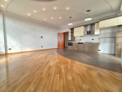 Satılır 3 otaqlı 120 m2 yeni tikili İnşaatçılar m.