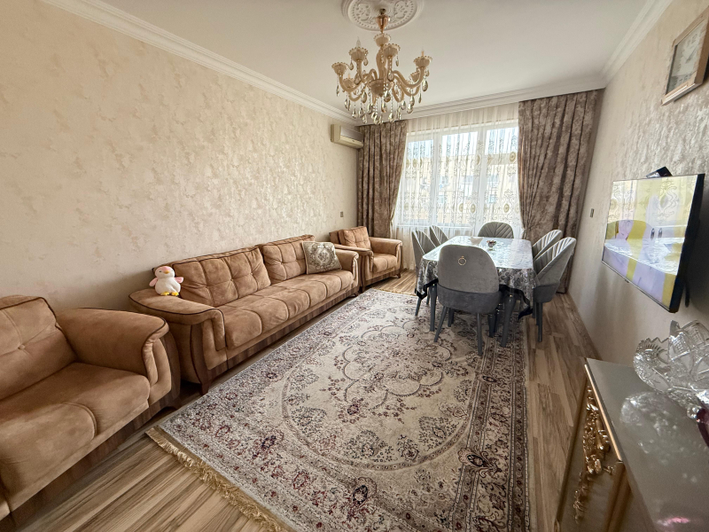 Satılır 3 otaqlı 95 m2 köhnə tikili Əmircan