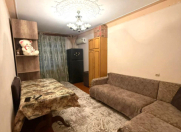 Satılır 2 otaqlı 65 m2 köhnə tikili Həzi Aslanov m.