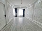 Satılır 3 otaqlı 74 m2 yeni tikili Qaraçuxur