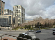 Satılır 2 otaqlı 60 m2 yeni tikili İçəri Şəhər m.