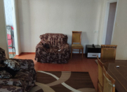 Satılır 2 otaqlı 65 m2 köhnə tikili Neftçilər m.