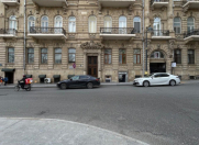 Satılır 1 otaqlı 80 m2 obyekt Nəsimi r.