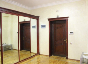 Satılır 3 otaqlı 160 m2 yeni tikili 28 May m.