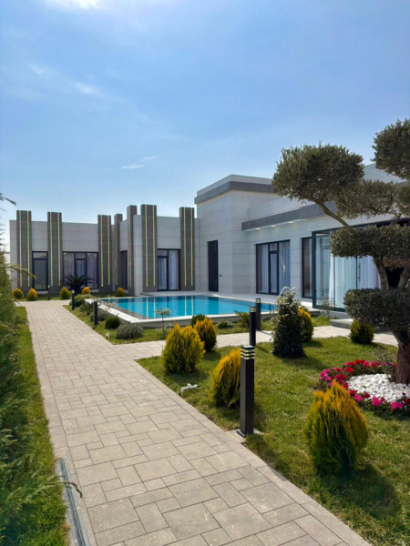 Satılır 5 otaqlı 270 m2 bağ evi Mərdəkan