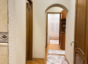 Satılır 3 otaqlı 90 m2 köhnə tikili 28 May m.