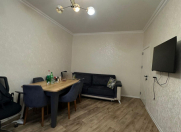 Satılır 2 otaqlı 40 m2 köhnə tikili Memar Əcəmi m.