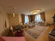 Satılır 4 otaqlı 180 m2 yeni tikili 8 Noyabr m.