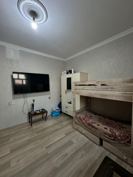 Satılır 9 otaqlı 160 m2 həyət evi Qaraçuxur