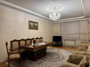 Satılır 2 otaqlı 90 m2 yeni tikili Memar Əcəmi m.