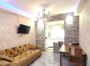 Satılır 3 otaqlı 80 m2 köhnə tikili Əhmədli m.