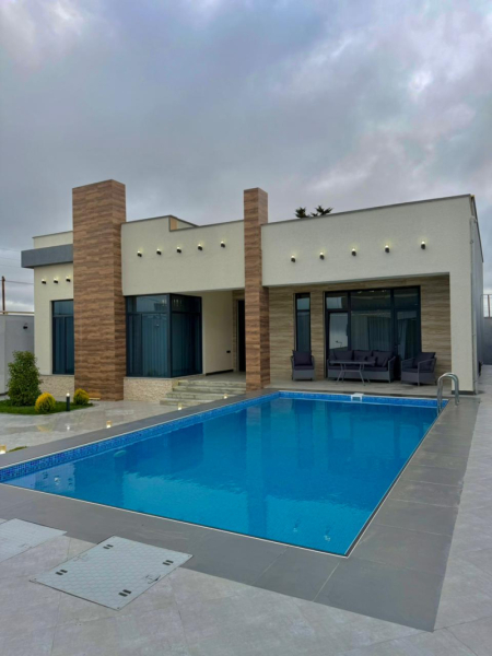 Satılır 4 otaqlı 202 m2 bağ evi Mərdəkan
