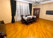 Satılır 4 otaqlı 210 m2 yeni tikili Gənclik m.