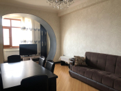 Satılır 3 otaqlı 92 m2 yeni tikili Nizami m.