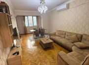 Satılır 3 otaqlı 70 m2 köhnə tikili Gənclik m.