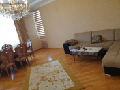 Satılır 3 otaqlı 135 m2 yeni tikili Gənclik m.