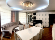 Satılır 3 otaqlı 170 m2 yeni tikili 28 May m.