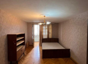 Satılır 3 otaqlı 65 m2 köhnə tikili İnşaatçılar m.
