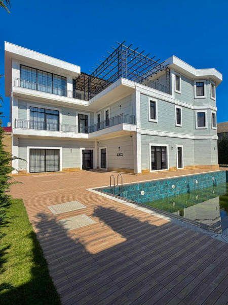 Satılır 9 otaqlı 2000 m2 bağ evi Şüvəlan