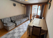 Satılır 3 otaqlı 65 m2 köhnə tikili Ayna Sultanova heykəli