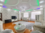 Satılır 3 otaqlı 153 m2 yeni tikili 28 May m.