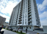 Satılır 4 otaqlı 175 m2 yeni tikili 28 May m.