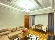 Satılır 4 otaqlı 150 m2 yeni tikili 6-cı parallel