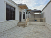 Satılır 3 otaqlı 100 m2 həyət evi Novxanı