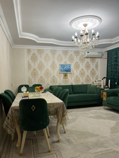 Satılır 4 otaqlı 115 m2 köhnə tikili Nizami r.