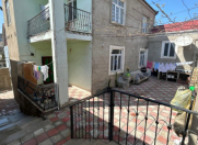 Satılır 6 otaqlı 215 m2 həyət evi Y.Günəşli