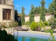 Satılır 5 otaqlı 420 m2 bağ evi Koroğlu m.