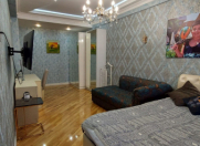 Satılır 3 otaqlı 165 m2 yeni tikili Ayna Sultanova heykəli