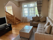 Satılır 7 otaqlı 380 m2 həyət evi Buzovna