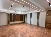 Satılır 4 otaqlı 195 m2 yeni tikili 28 May m.