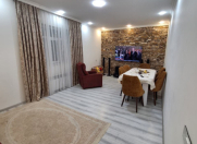 Satılır 4 otaqlı 400 m2 həyət evi Binəqədi r.
