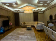 Satılır 4 otaqlı 250 m2 yeni tikili 28 May m.