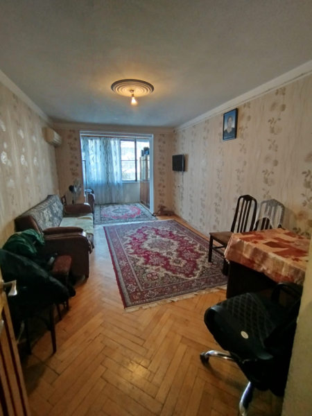 Satılır 2 otaqlı 50 m2 köhnə tikili 8 mkr