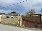 Satılır 5 otaqlı 4 m2 bağ evi Buzovna