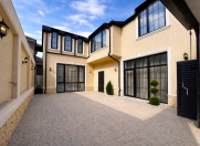 Satılır 5 otaqlı 200 m2 villa Badamdar