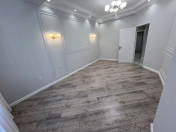 Satılır 2 otaqlı 100 m2 yeni tikili Nərimanov r.