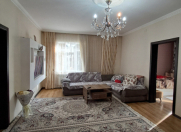 Satılır 6 otaqlı 150 m2 həyət evi İnşaatçılar m.