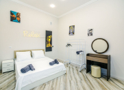 Satılır 2 otaqlı 60 m2 köhnə tikili ISR Plaza
