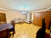 Satılır 3 otaqlı 75 m2 köhnə tikili 8 Noyabr m.