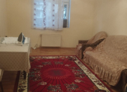 Satılır 2 otaqlı 60 m2 köhnə tikili Gənclik m.