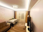 Satılır 3 otaqlı 90 m2 köhnə tikili Suraxanı r.
