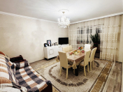 Satılır 3 otaqlı 100 m2 köhnə tikili Bakıxanov