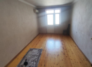 Satılır 3 otaqlı 90 m2 köhnə tikili Xalqlar Dostluğu m.